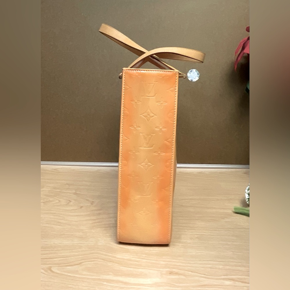 ✅ AUTHENTIC Louis Vuitton Embossed LARGE TOTE - Picture 13 of 14
